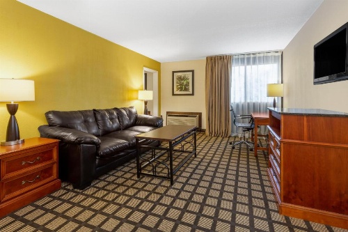 Baymont by Wyndham Queensbury/Lake George image 30
